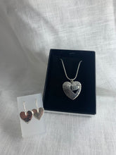 Load image into Gallery viewer, Cut-Out Silver Hearts Pendant